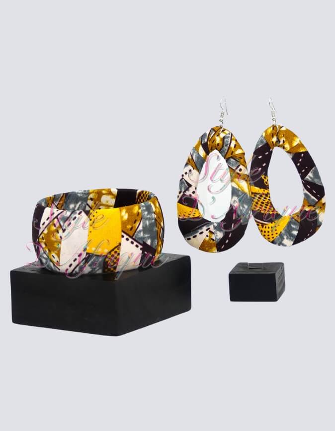 bracellet wax ankara africain ensemble boucle d'oreille collier et bracelet wax africain ankara. boucles d'oreilles pendantes wax tissu ankara. boucles d'oreilles créoles femme wax africain ethnique. bijoux wax femme africaine, bijoux fantaisie, breloque africaine, bijoux ethniques, bijoux bohème, bijoux traditionnel chic