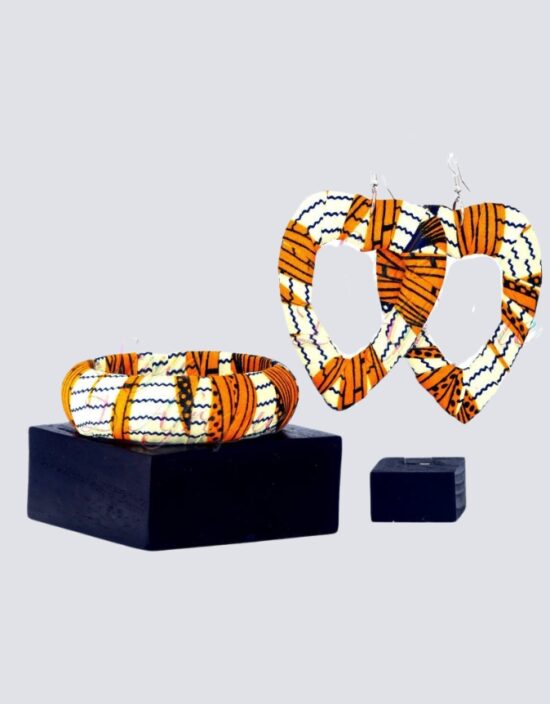 bracellet wax ankara africain ensemble boucle d'oreille collier et bracelet wax africain ankara. boucles d'oreilles pendantes wax tissu ankara. boucles d'oreilles créoles femme wax africain ethnique. bijoux wax femme africaine, bijoux fantaisie, breloque africaine, bijoux ethniques, bijoux bohème, bijoux traditionnel chic